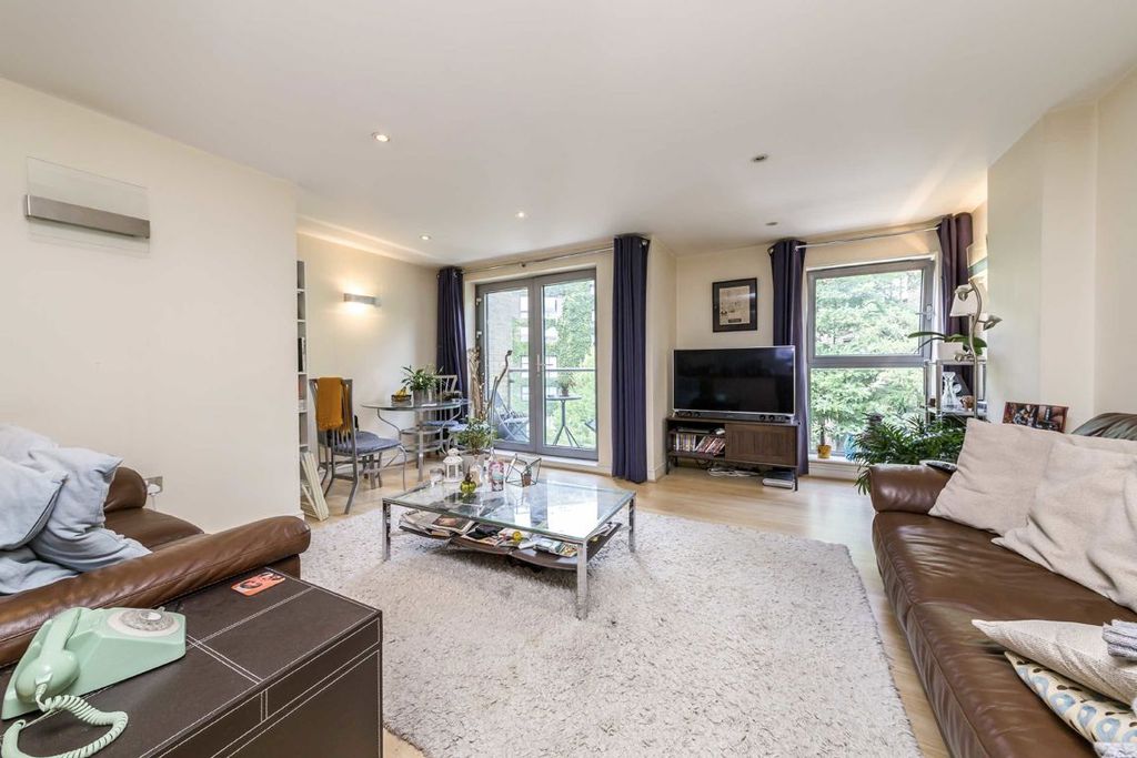 Property photo 3 of 7