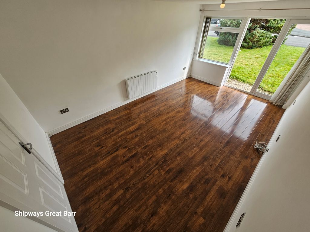 Property photo 3 of 17 Image