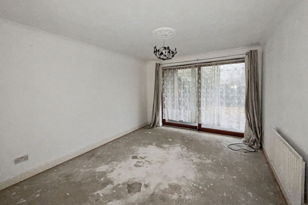 Property photo 2 of 12 47 Colchester Road, Walthamstow, London, E17 8Nu