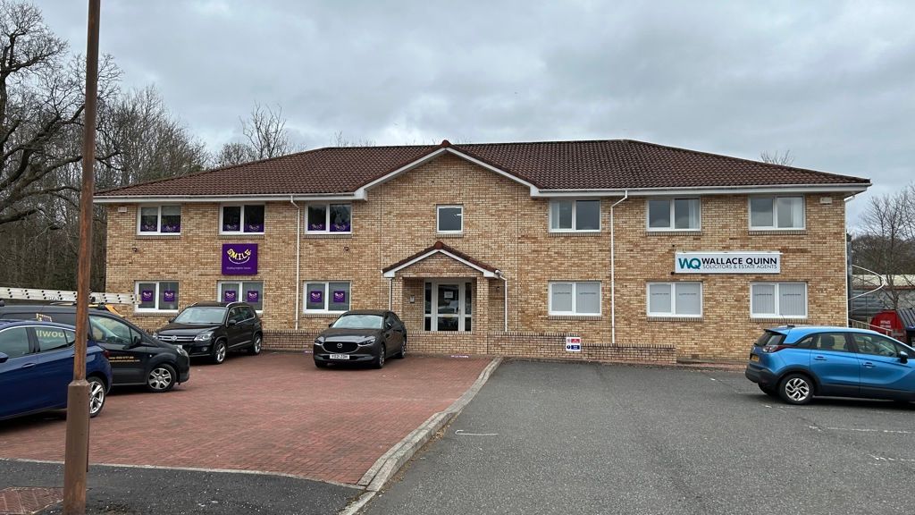 Property photo 1 of 12 Photo 11