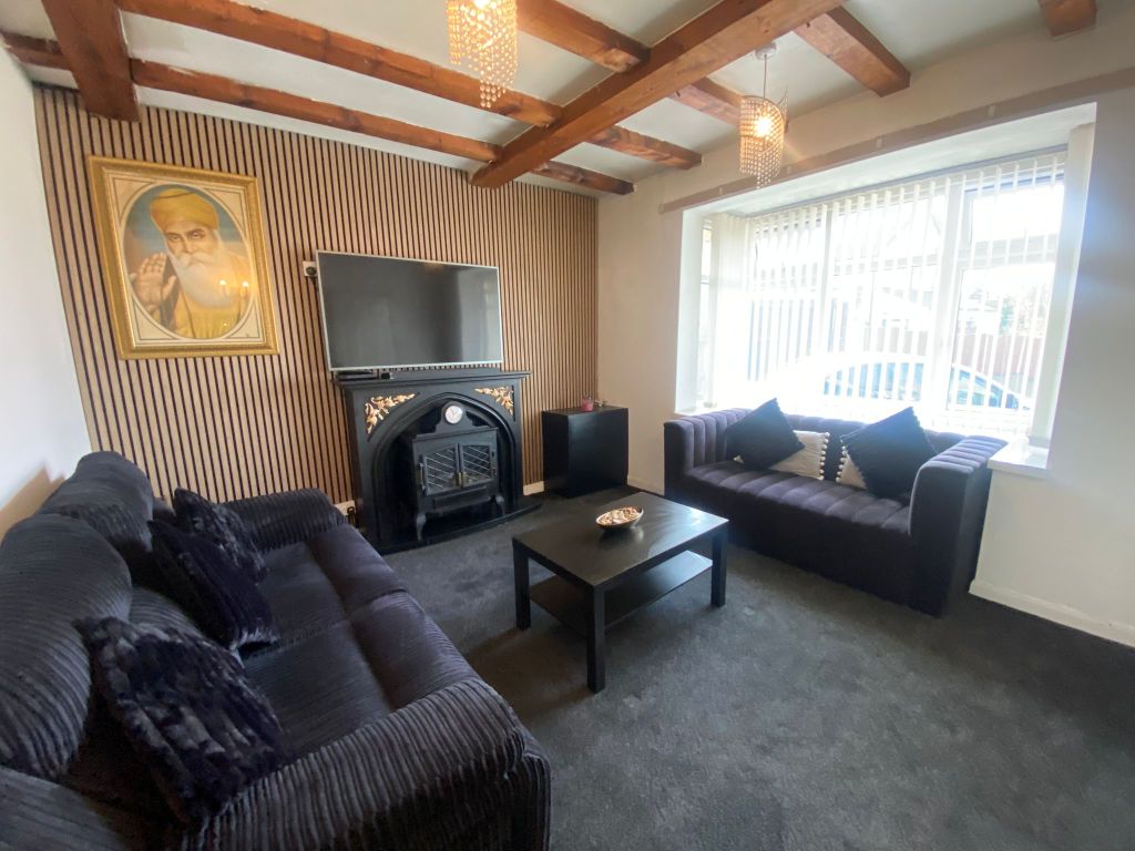 Property photo 3 of 16