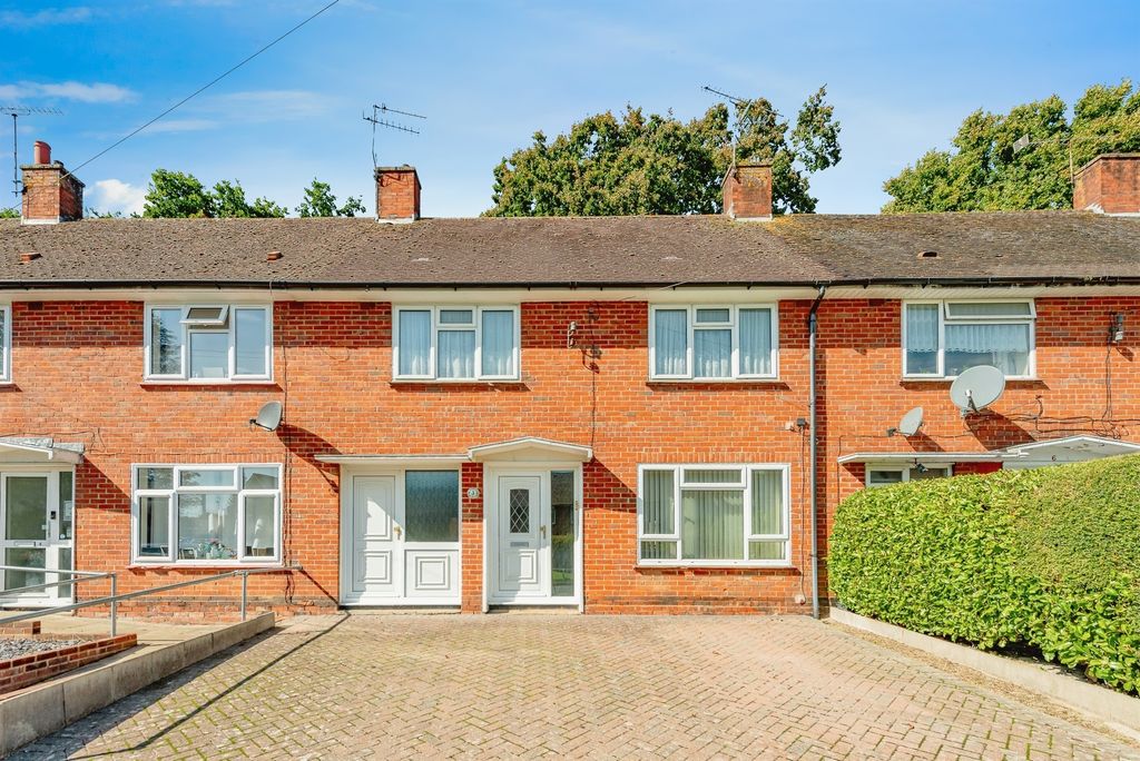 Property photo 1 of 17