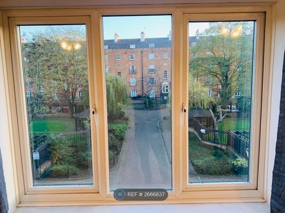 Property photo 1 of 7 Living Room Views