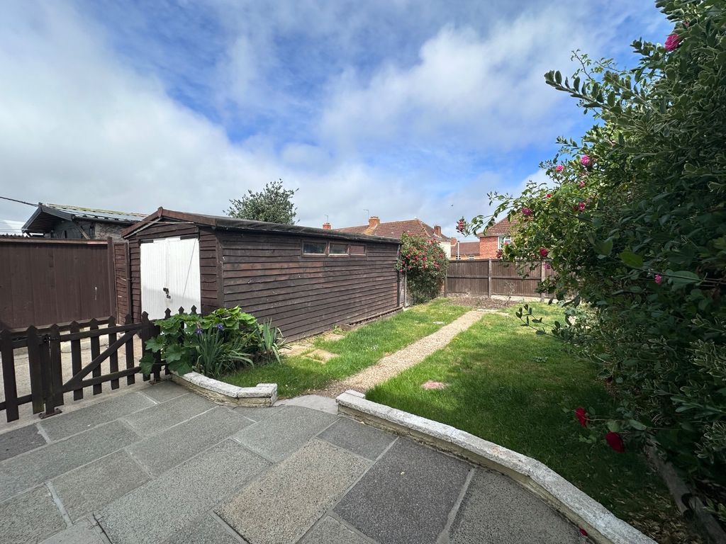 Property photo 2 of 11 4635951