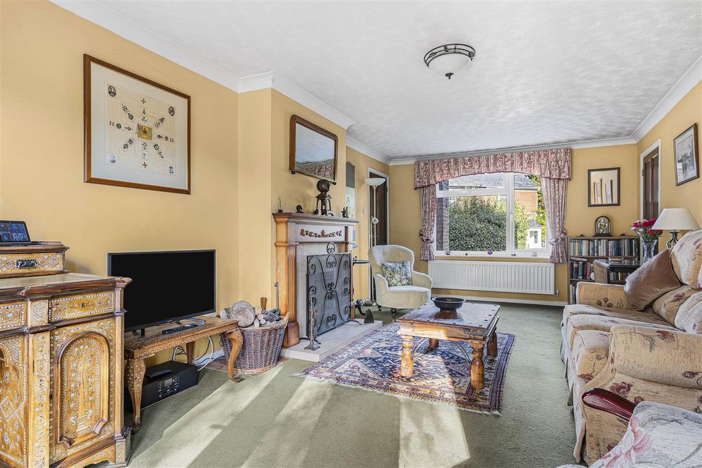 Property photo 3 of 34 13_93828.Jpg