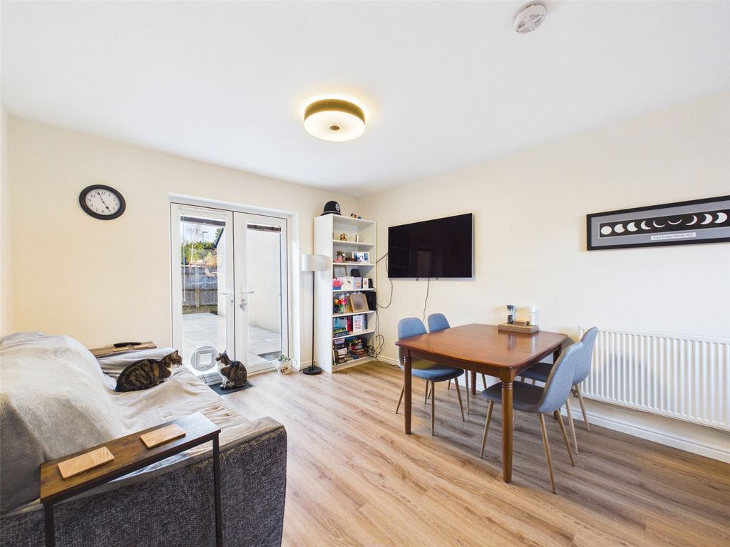 Property photo 2 of 8 Picture No. 05