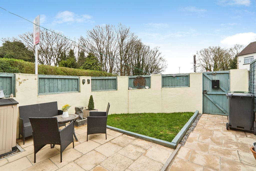 Property photo 2 of 13