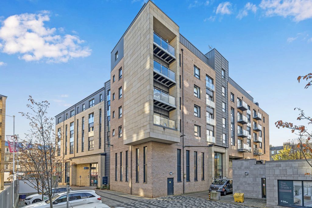 Property photo 3 of 24 Property Image 4