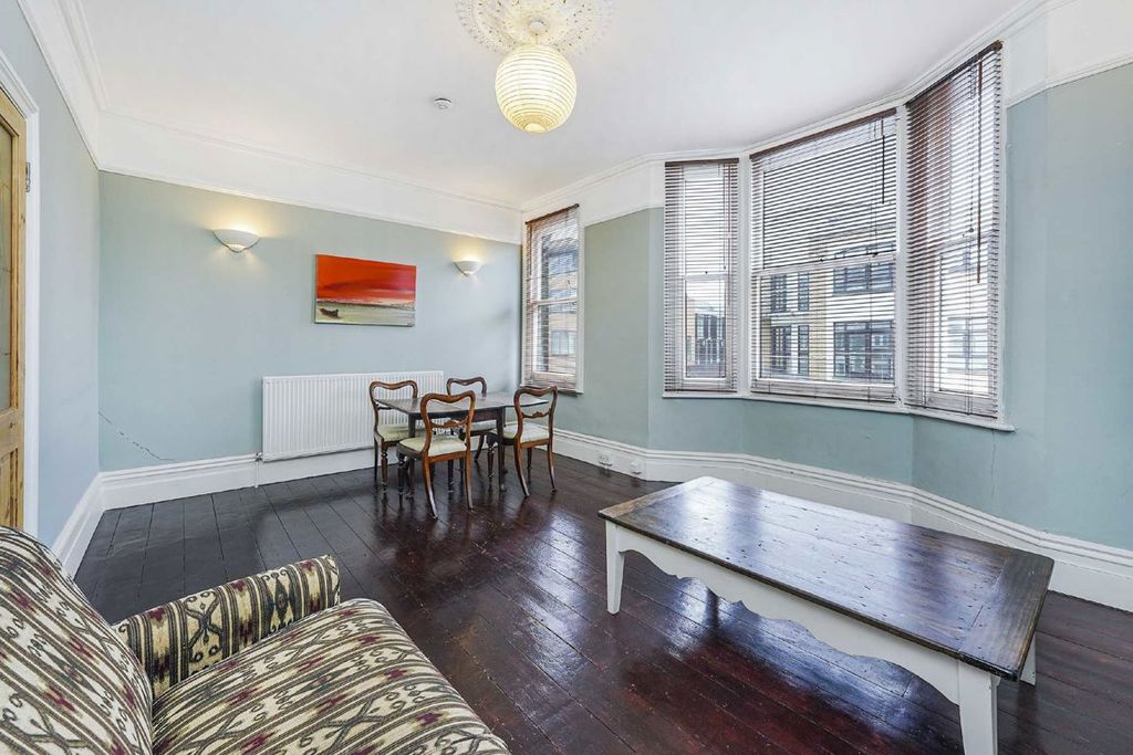 Property photo 1 of 4