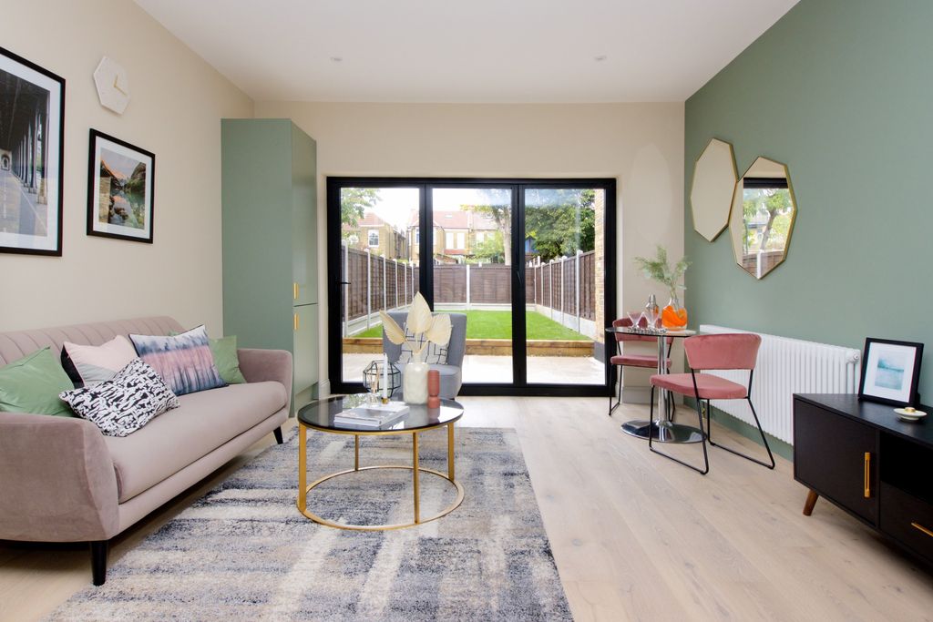 Property photo 2 of 22 Gallery