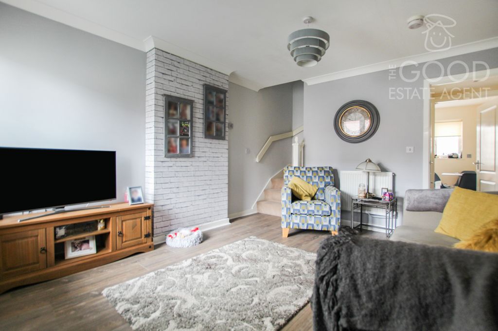 Property photo 3 of 13