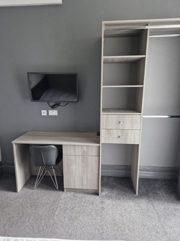 Property photo 2 of 10 9082938.Png