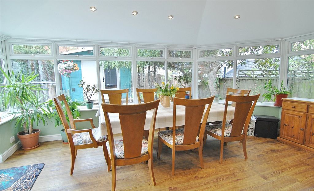 Property photo 2 of 22 Picture No. 08