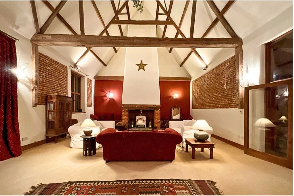 Property photo 1 of 39