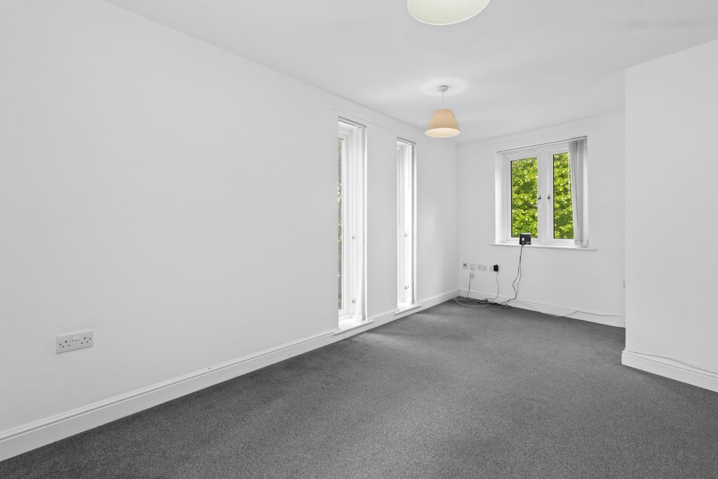Property photo 2 of 23 Img_9449
