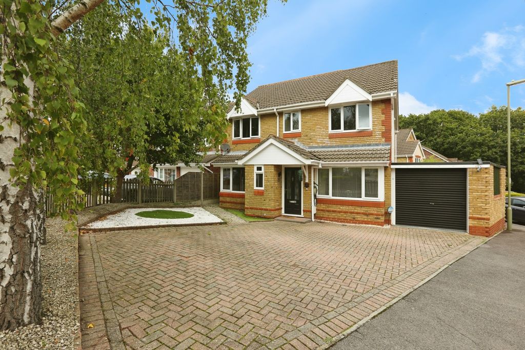 Property photo 2 of 19 Photo