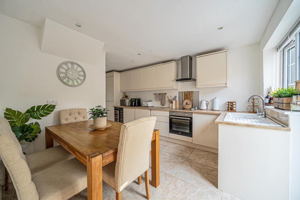 Property photo 3 of 24 Kitchen