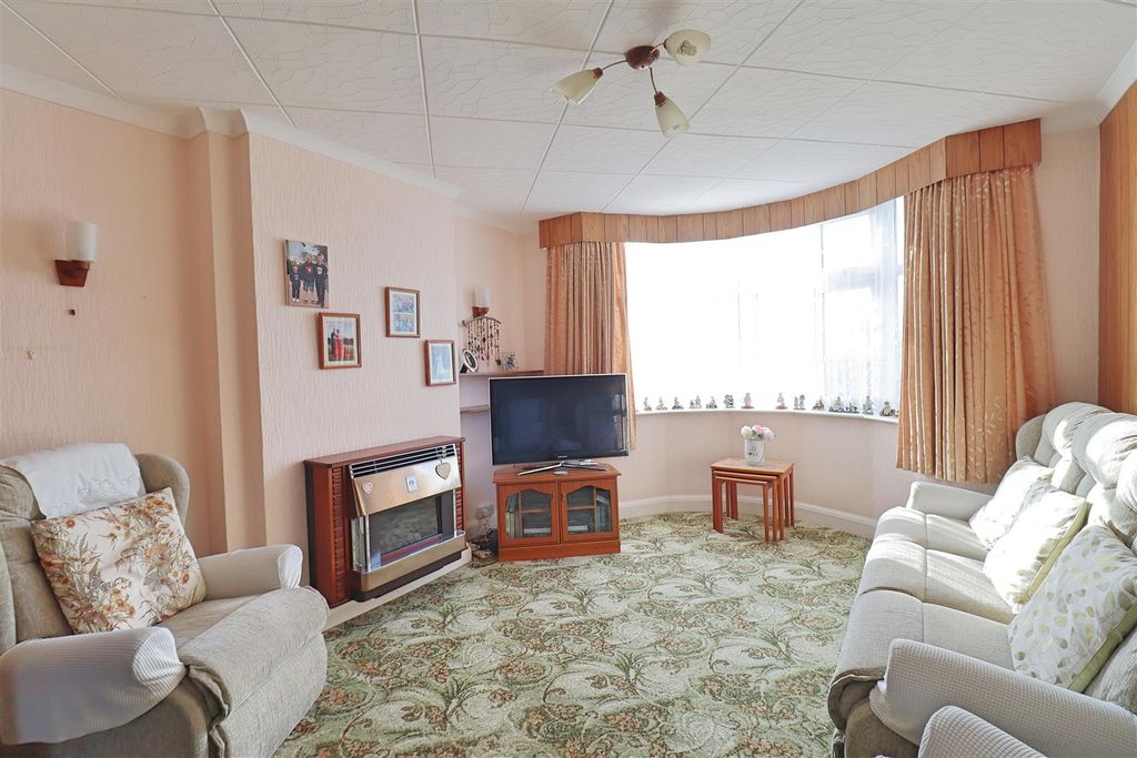 Property photo 2 of 19 Img_2897.Jpg