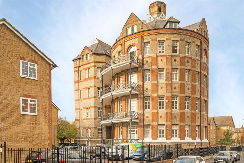 Property photo 1 of 13