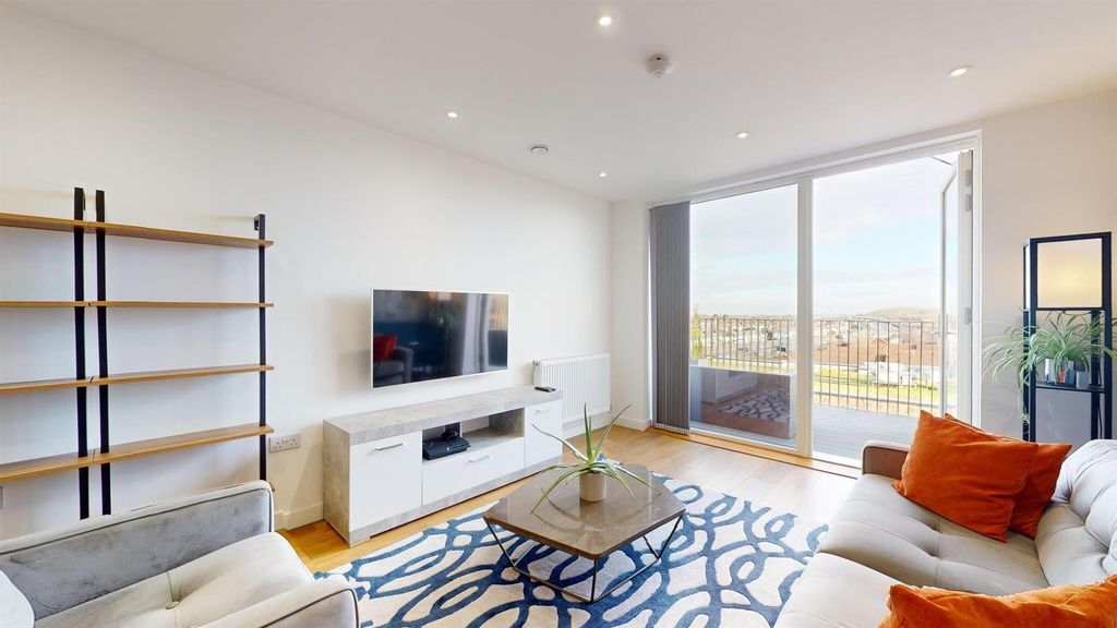 Property photo 1 of 14 678531Ba0Fc7Adc242E10666_Ecf5Dd662916F00Ab9d37744E