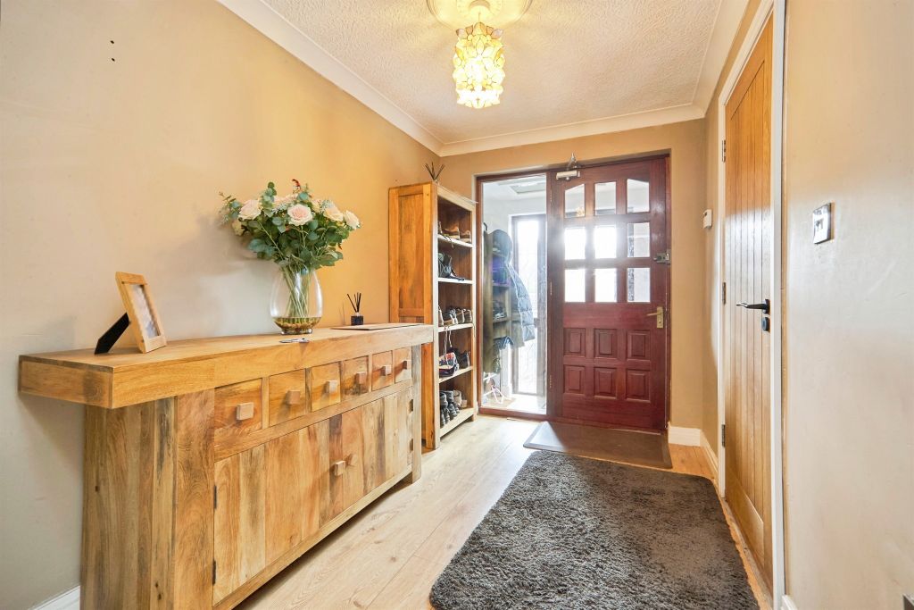 Property photo 3 of 26