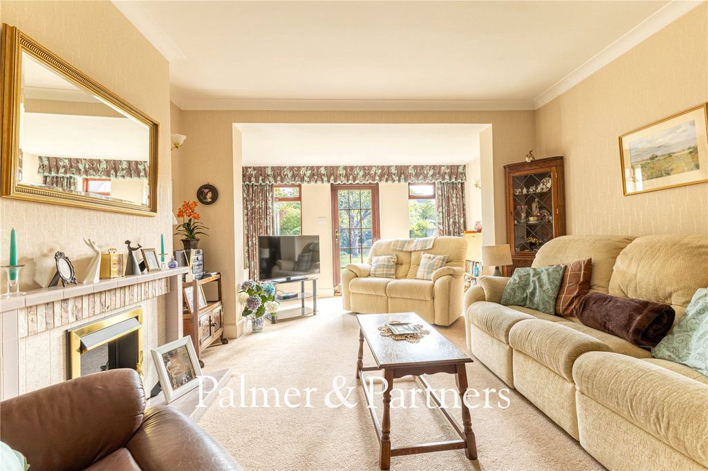 Property photo 3 of 28 Picture No. 05