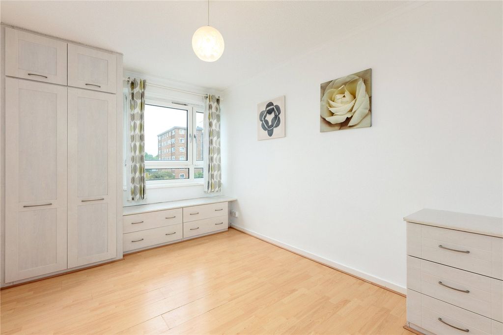 Property photo 3 of 7 Picture No. 02