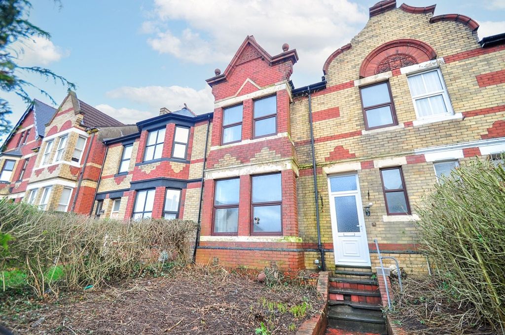 Property photo 1 of 30