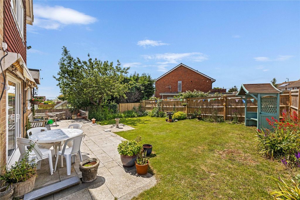 Property photo 3 of 26 Picture No. 27
