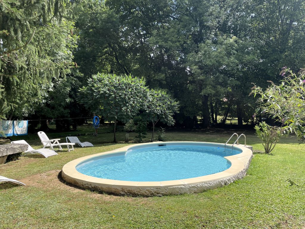Property photo 2 of 15