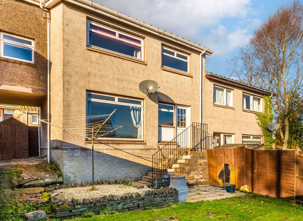 Property photo 2 of 19