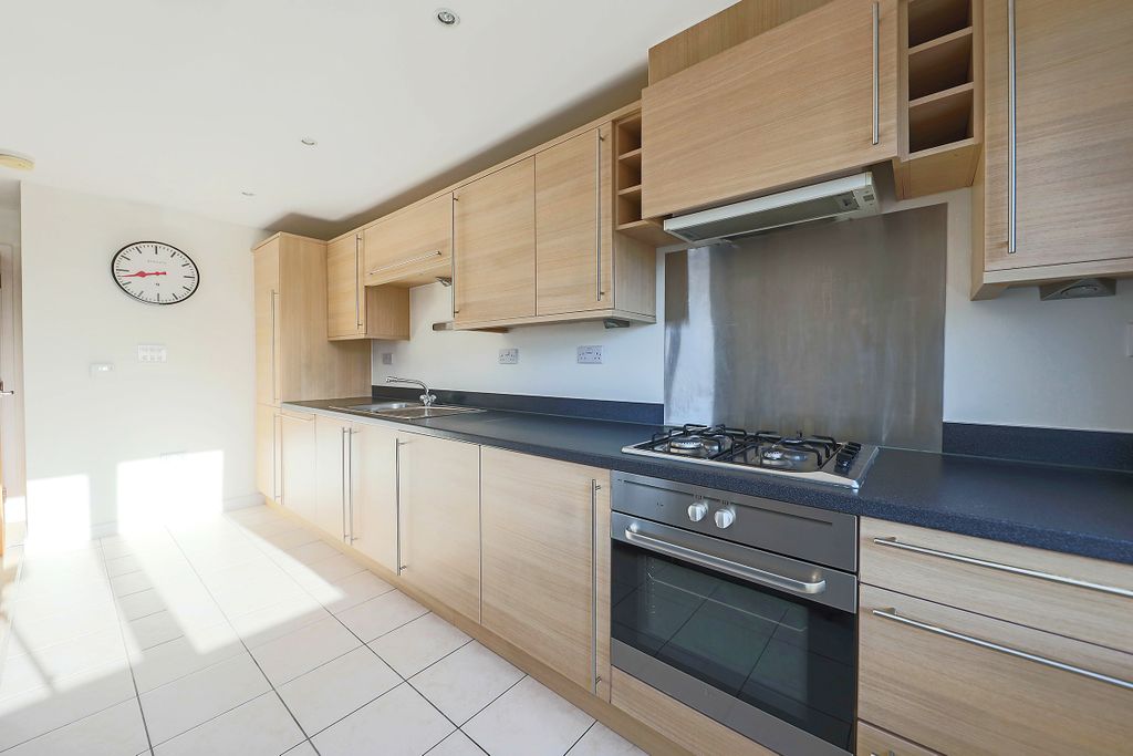Property photo 3 of 12 3 - Img_4211