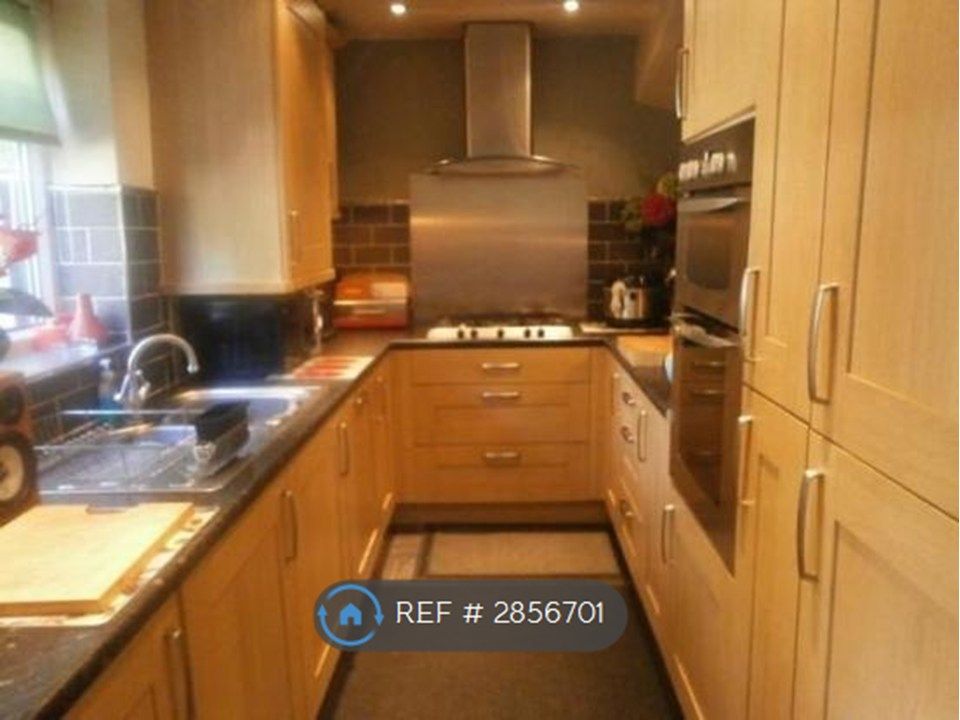 Property photo 2 of 13