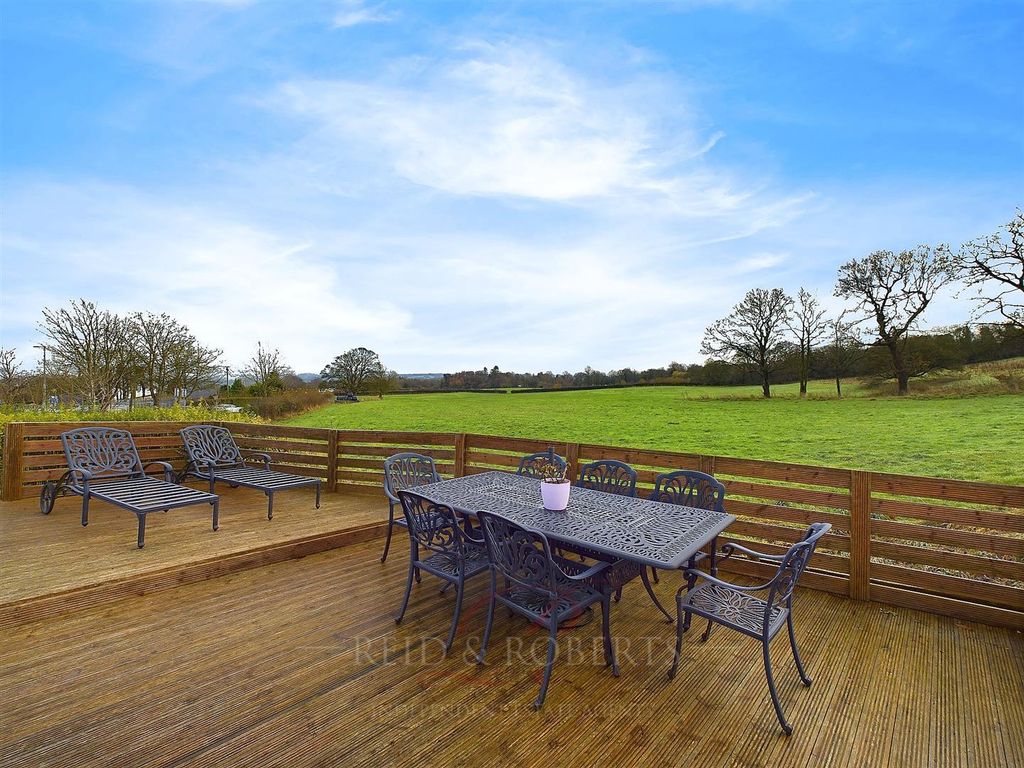 Property photo 3 of 46 Cam04333G0-Pr0031-Still056.Jpg