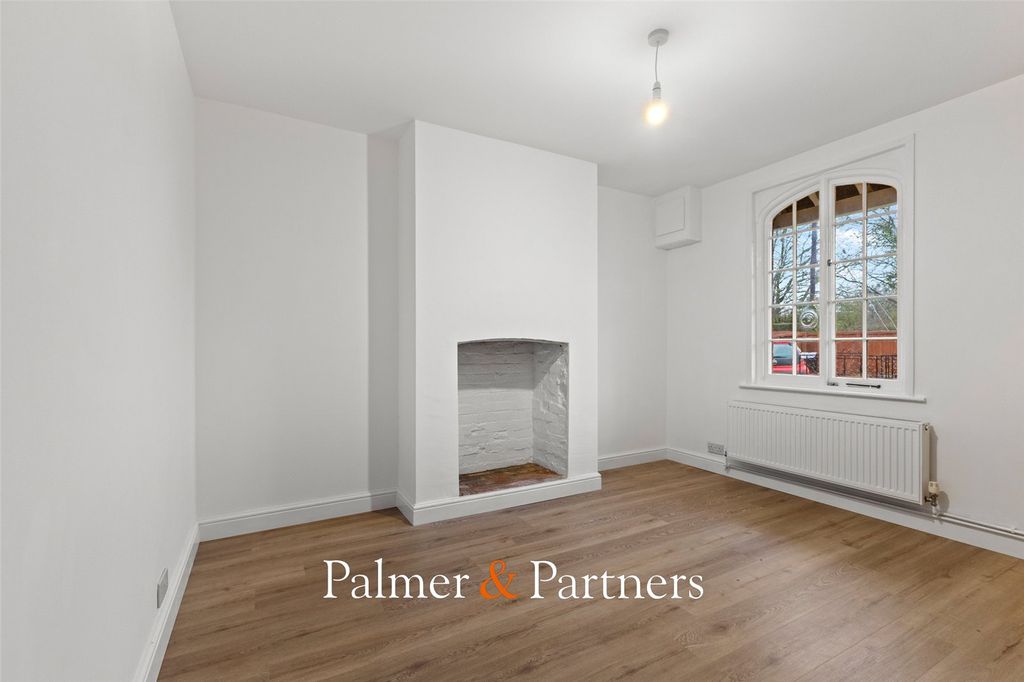 Property photo 2 of 18 Picture No. 04