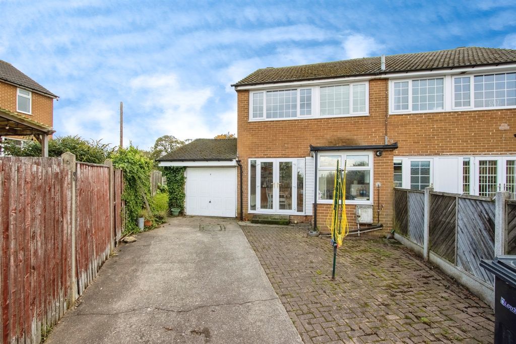 Property photo 2 of 16