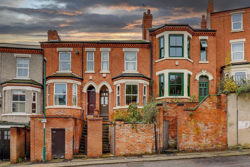 Property photo 1 of 25 Img_5686-Img_5690.Jpg