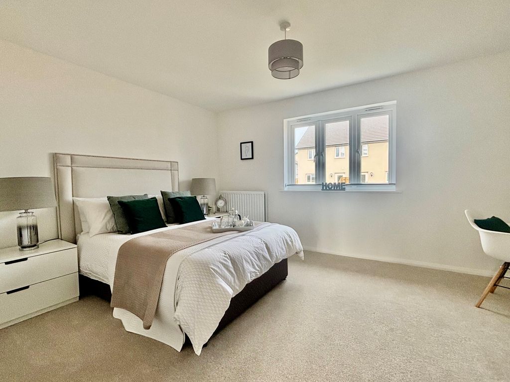 Property photo 3 of 5