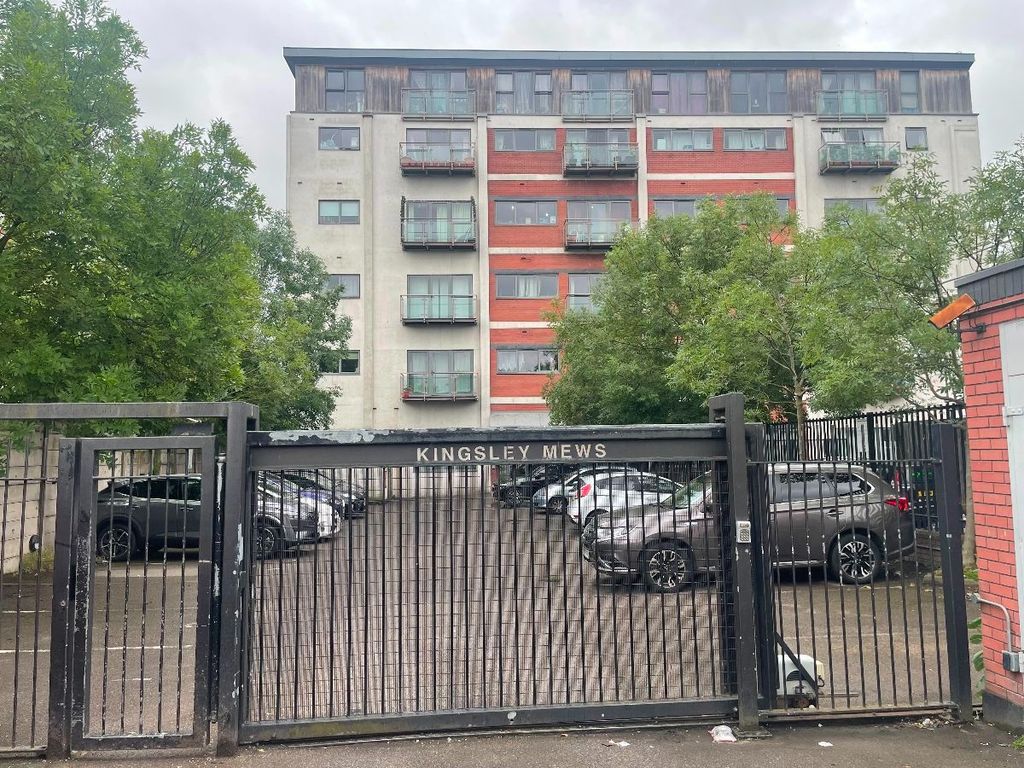 Property photo 1 of 6