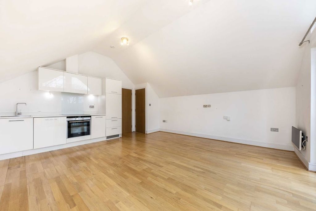 Property photo 2 of 4