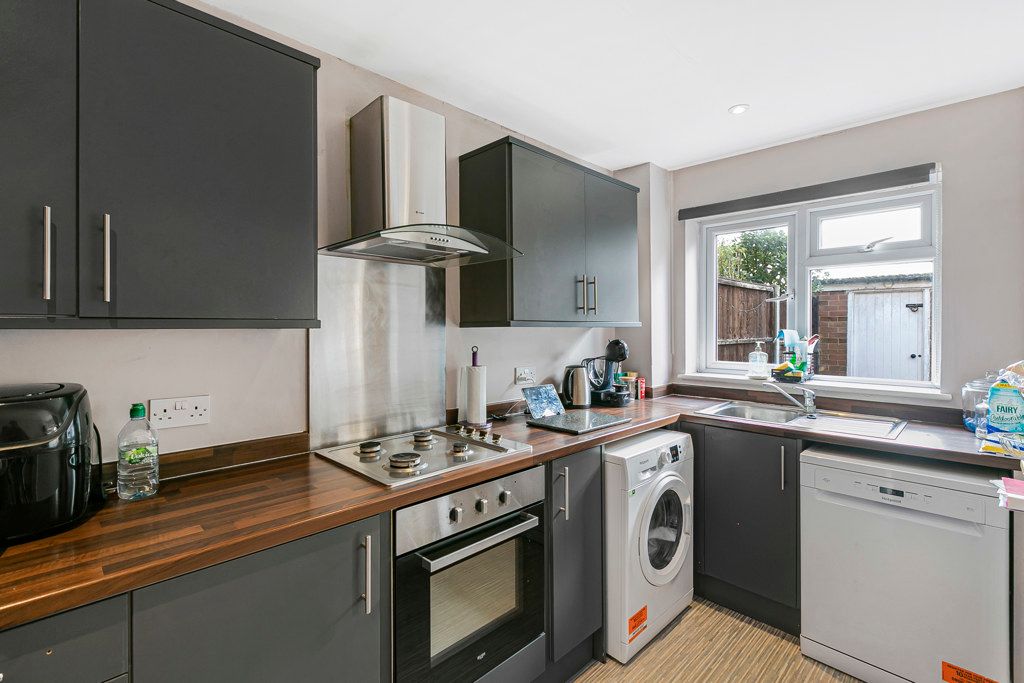 Property photo 3 of 10 Kitchen/Dining
