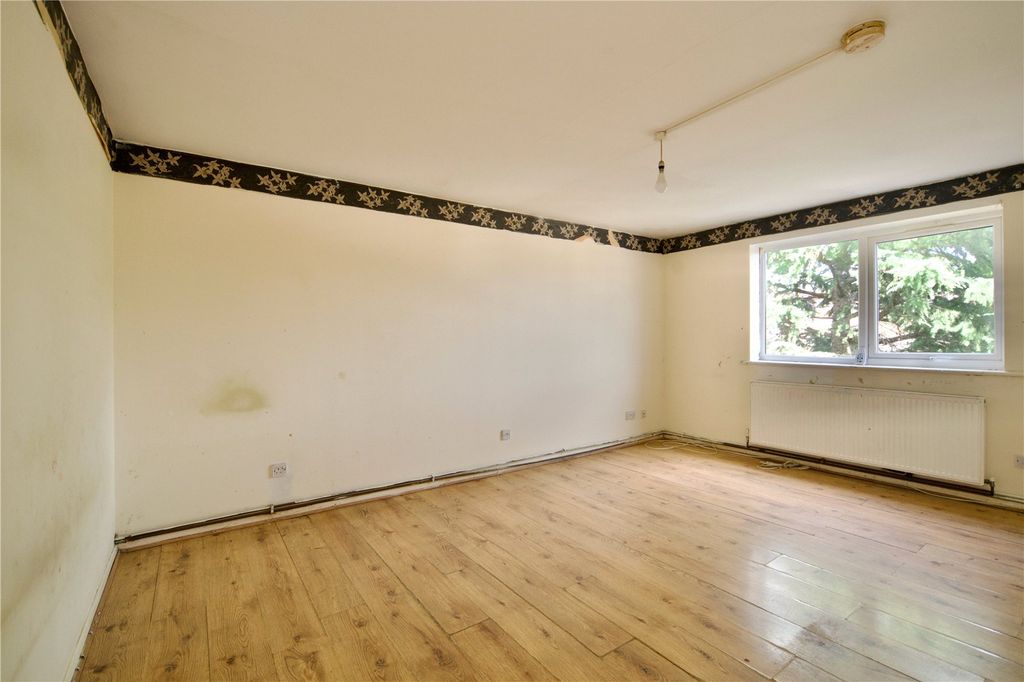 Property photo 2 of 11 Picture No. 03
