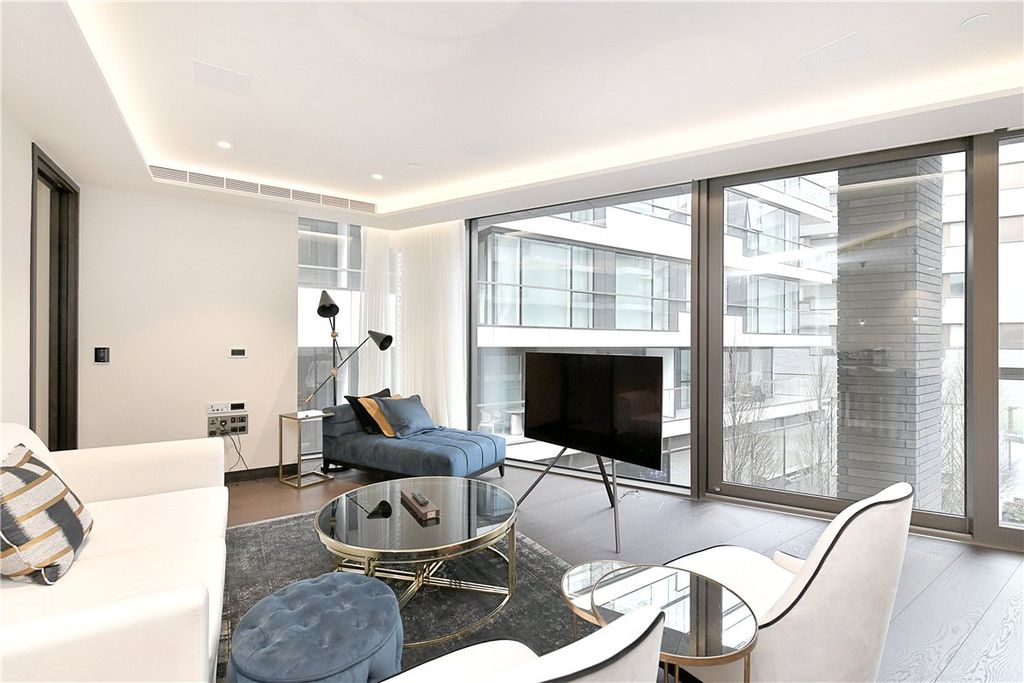 Property photo 2 of 22 Picture No. 20