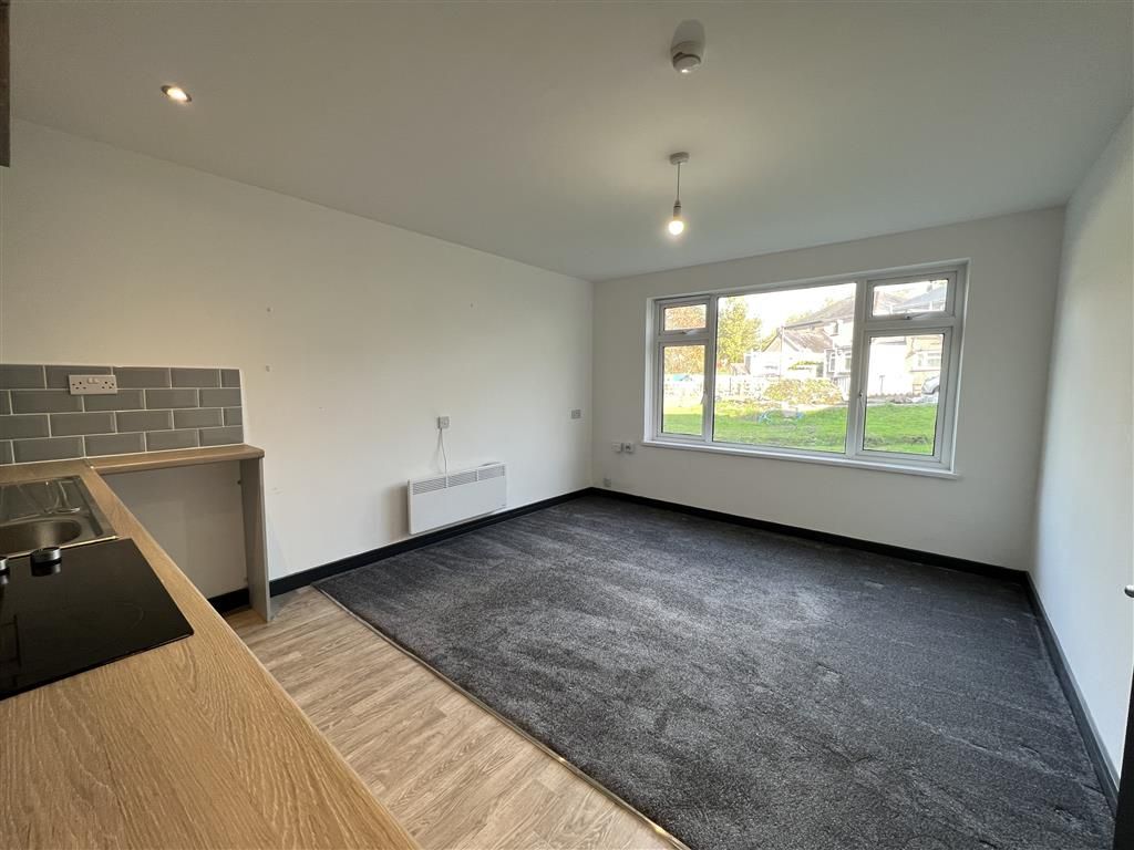 Property photo 3 of 6 Balcony