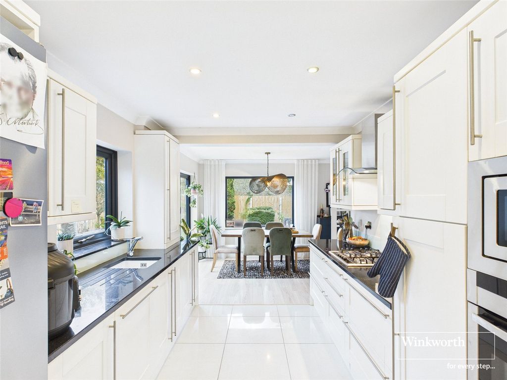 Property photo 2 of 17 Picture No. 08