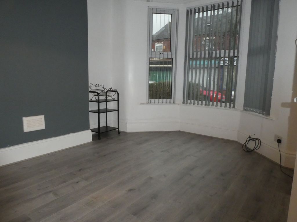 Property photo 2 of 10 Front Reception