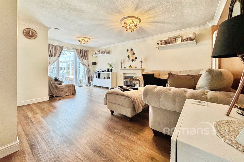 Property photo 3 of 16 Picture No. 02