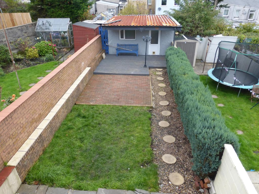 Property photo 1 of 7 Garden