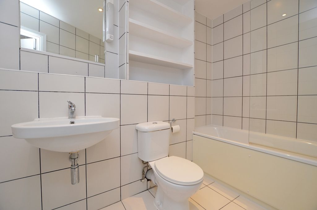 Property photo 3 of 7 3