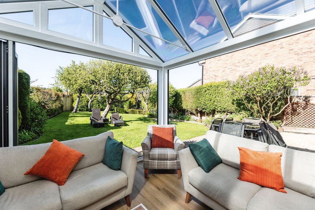 Property photo 3 of 21